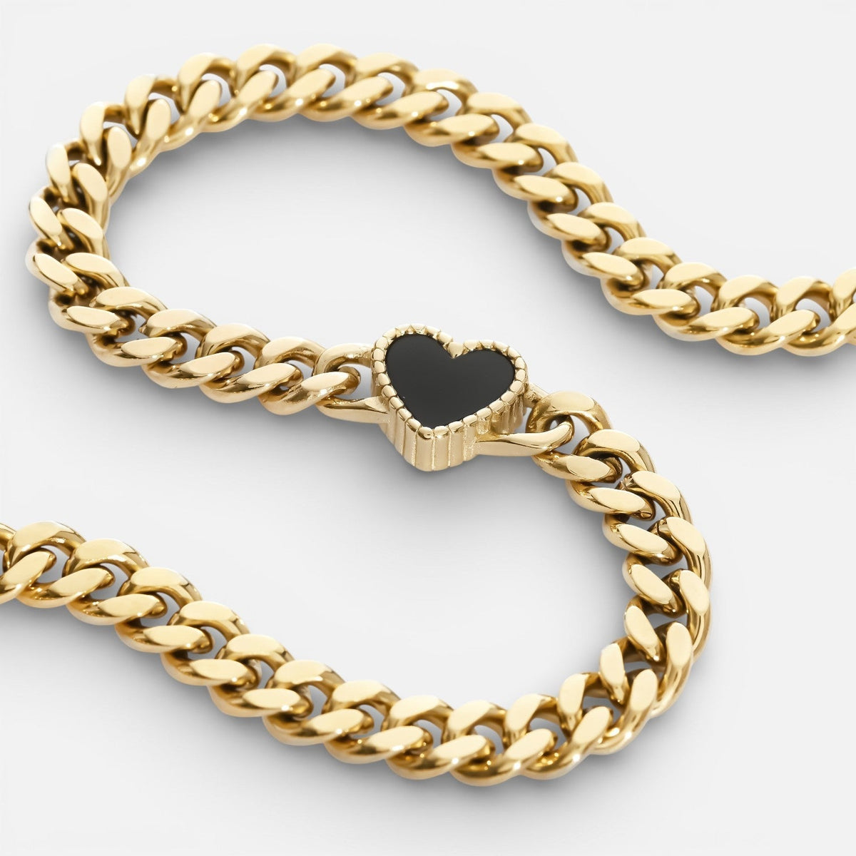 Collier cœur en coquillage noir