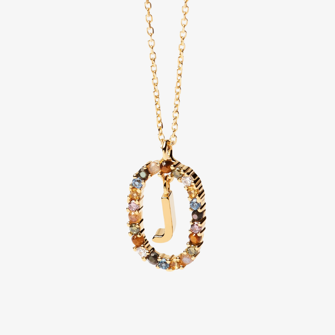 Collier pendentif initiale doré avec pierre colorée