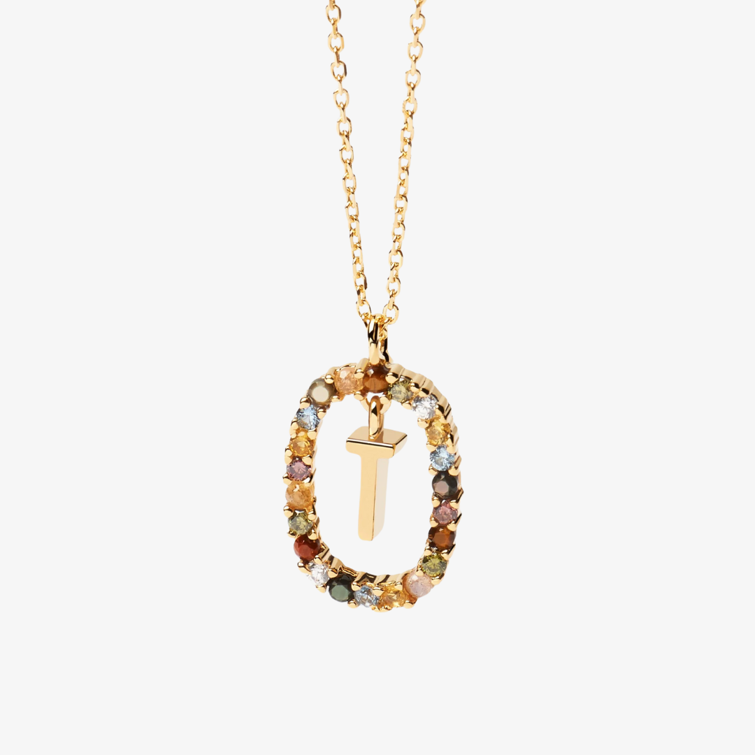 Collier pendentif initiale doré avec pierre colorée