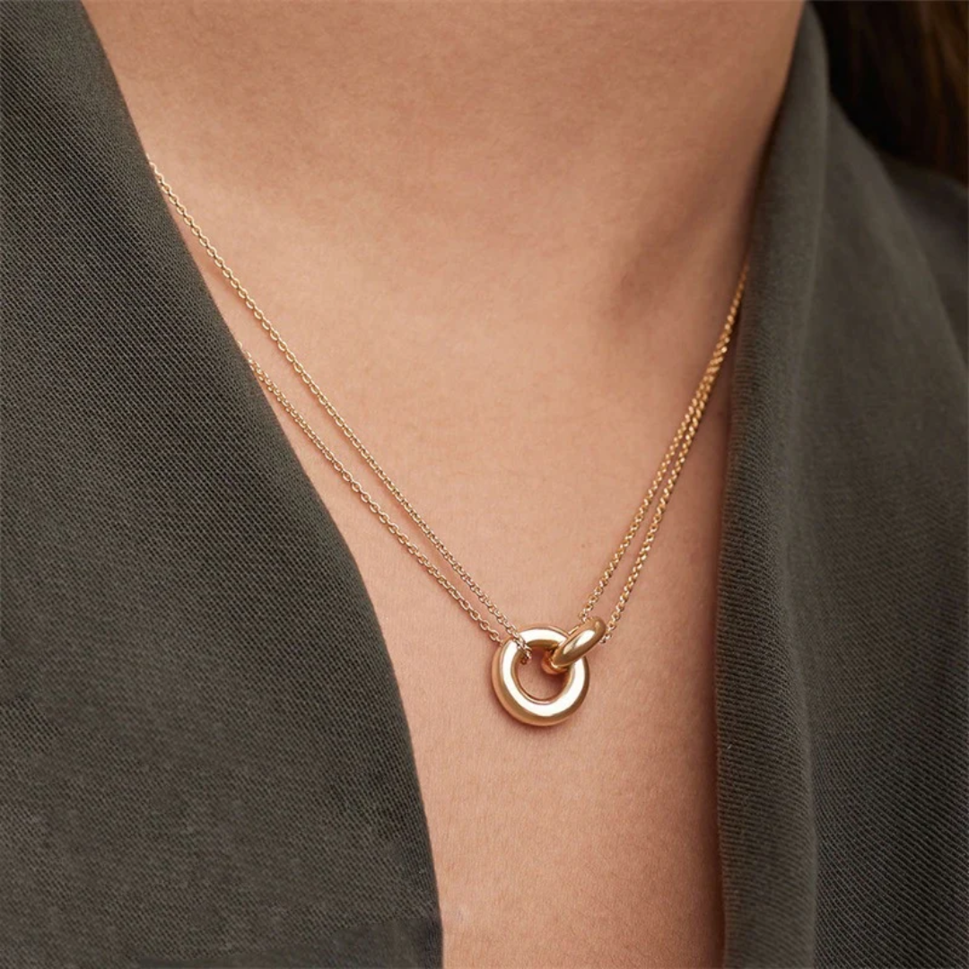 Collier chaîne à pendentif en anneau creux