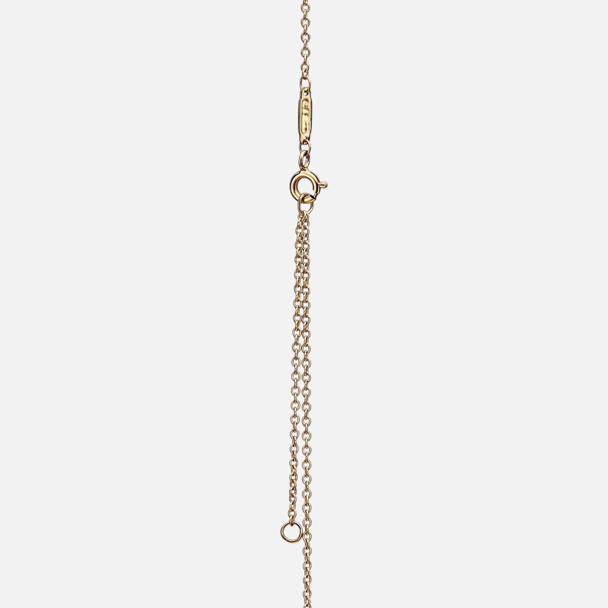 Collar con colgante de nudo Liora