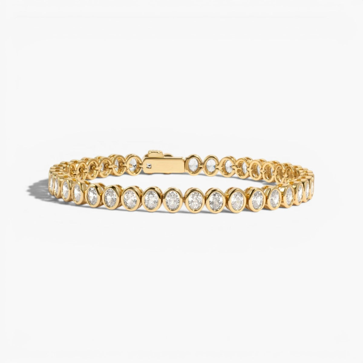 Bracelet tennis ovale en zircone cubique sertie clos