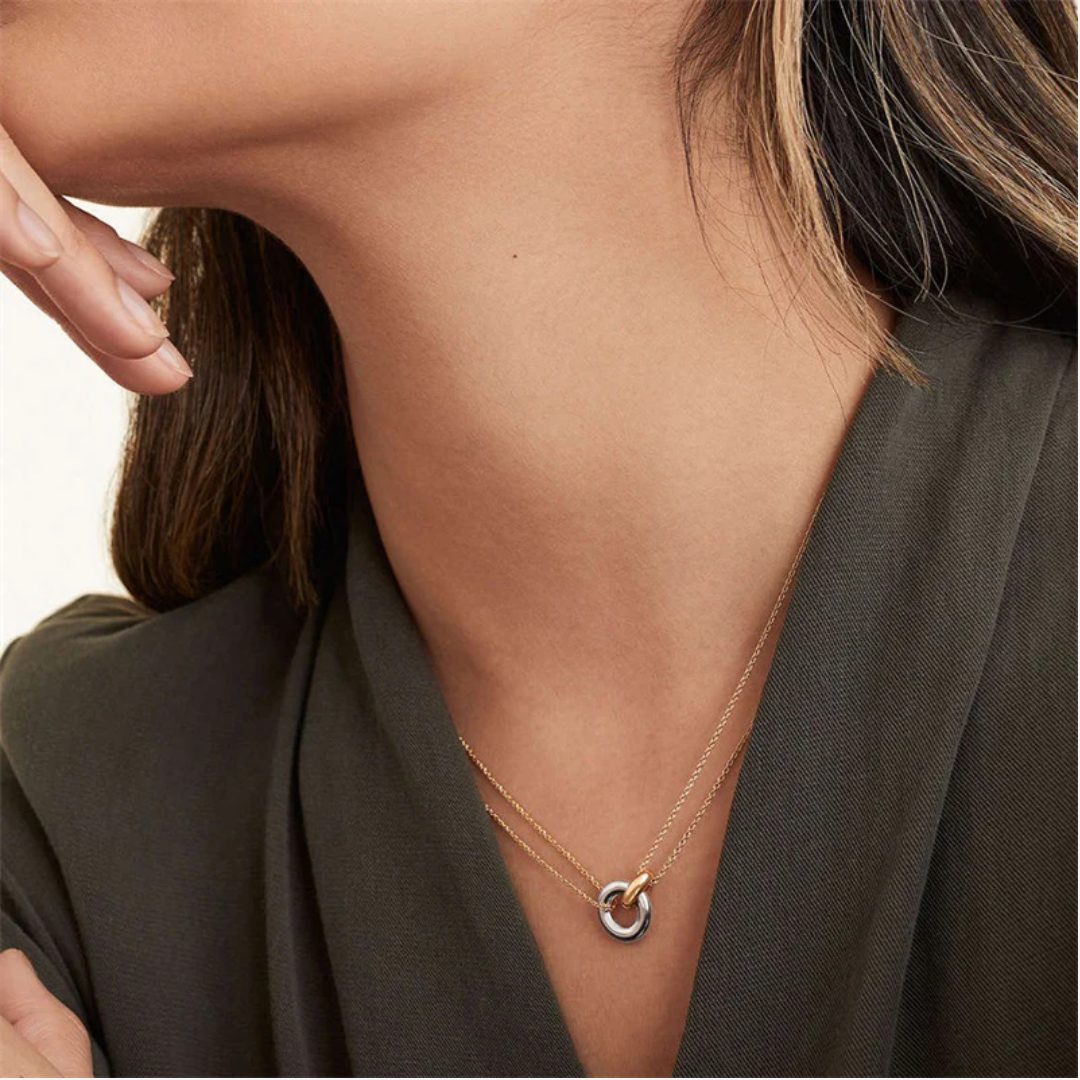 Collier chaîne à pendentif en anneau creux