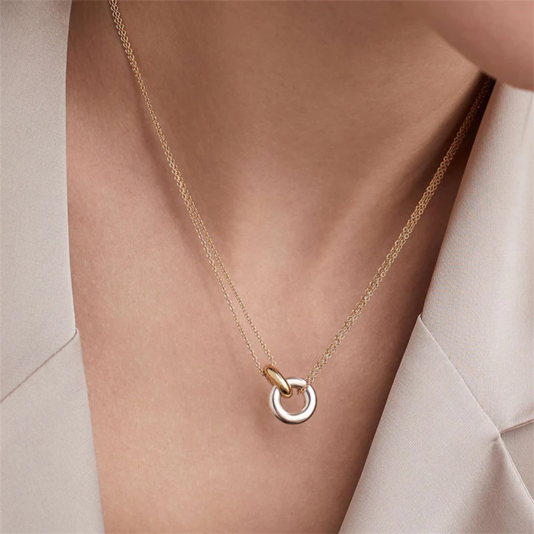 Collier chaîne à pendentif en anneau creux