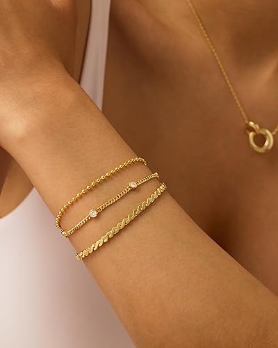 Trío de pulseras de piedras delicadas