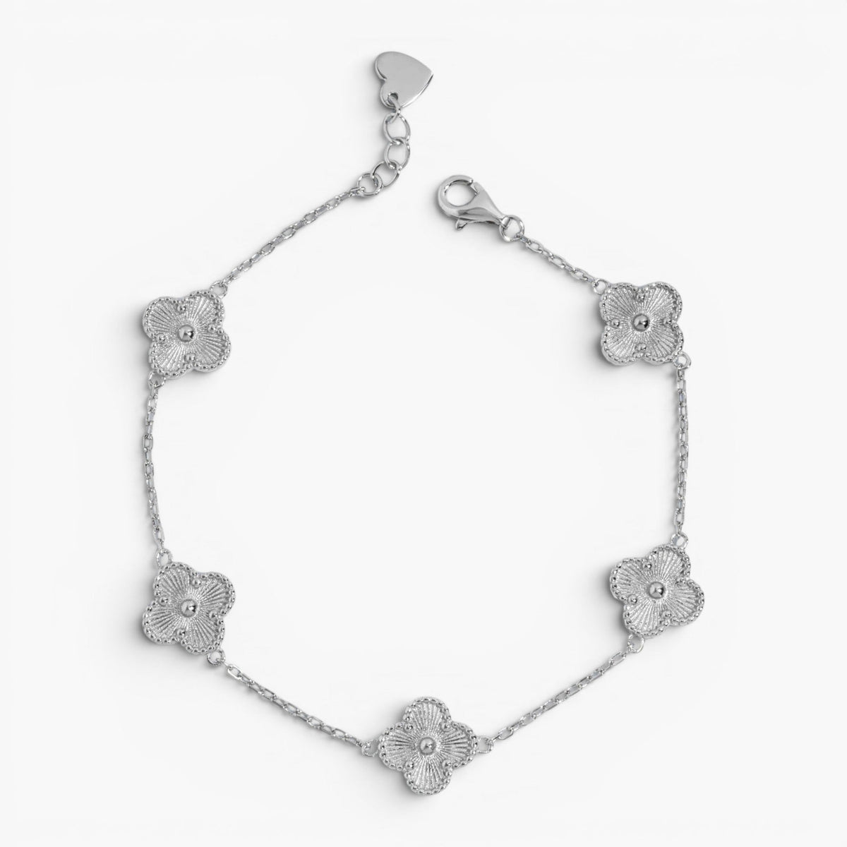 Pulsera de trébol de la suerte detallado