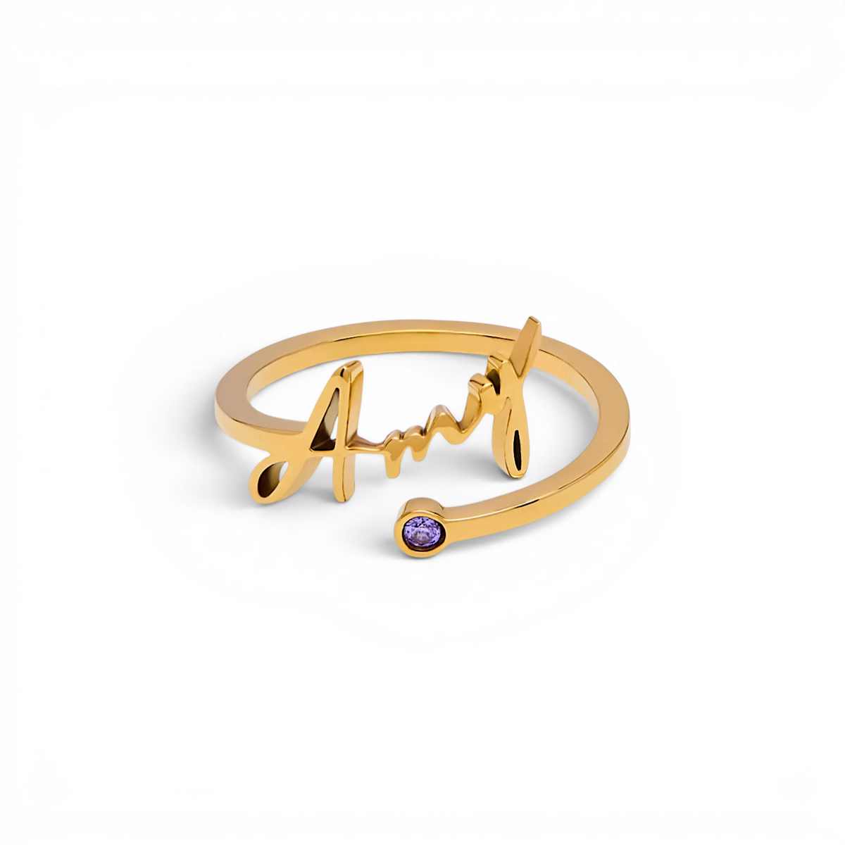 Anillo con nombre distintivo y piedra de nacimiento