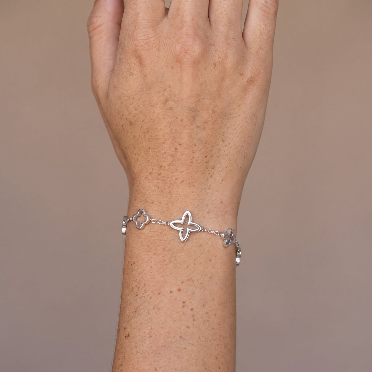 Bracelet ouvert trèfle à quatre feuilles