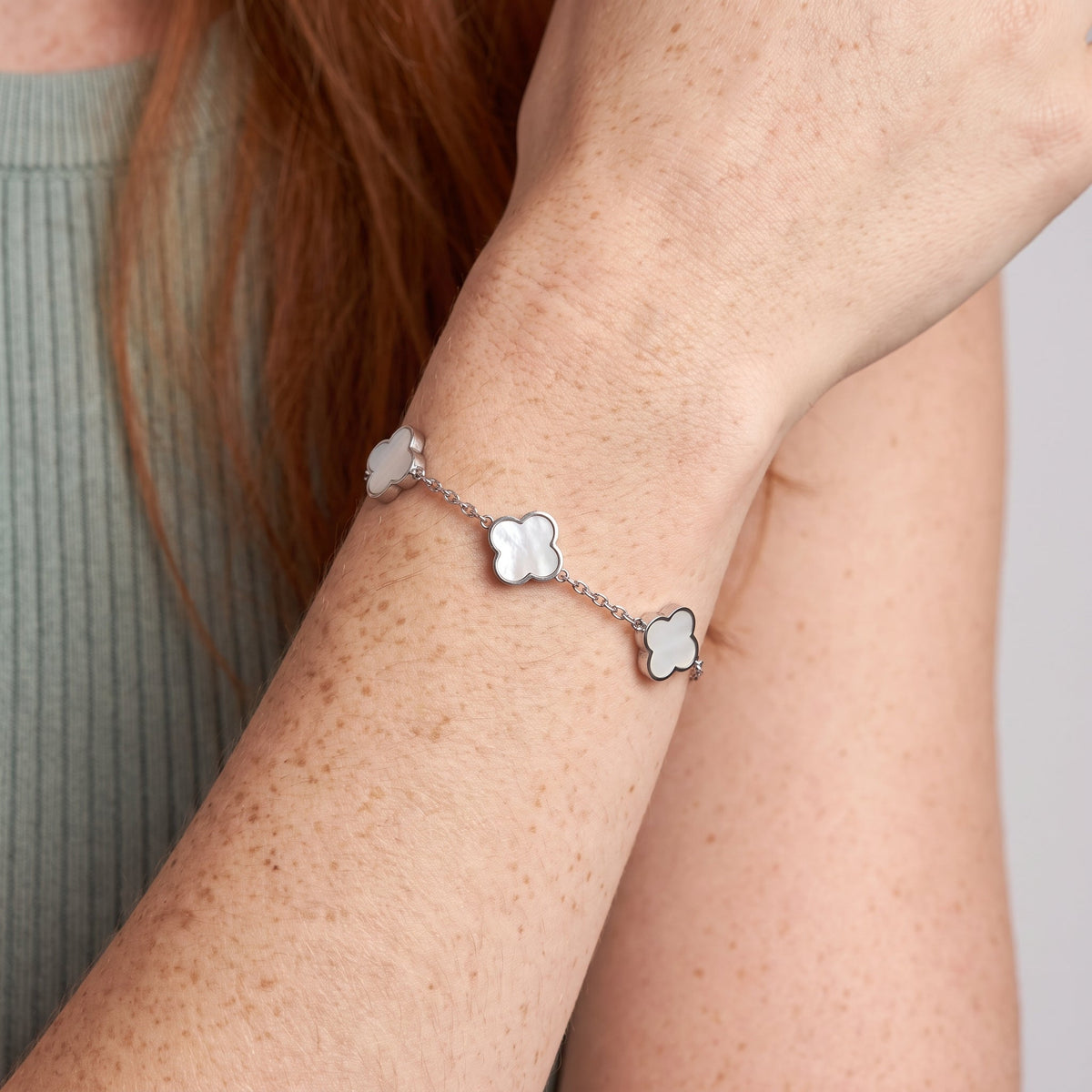Bracelet trèfle blanc en nacre
