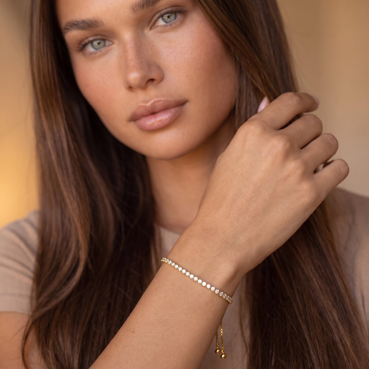 Bracelet tennis ajustable en zircones cubiques