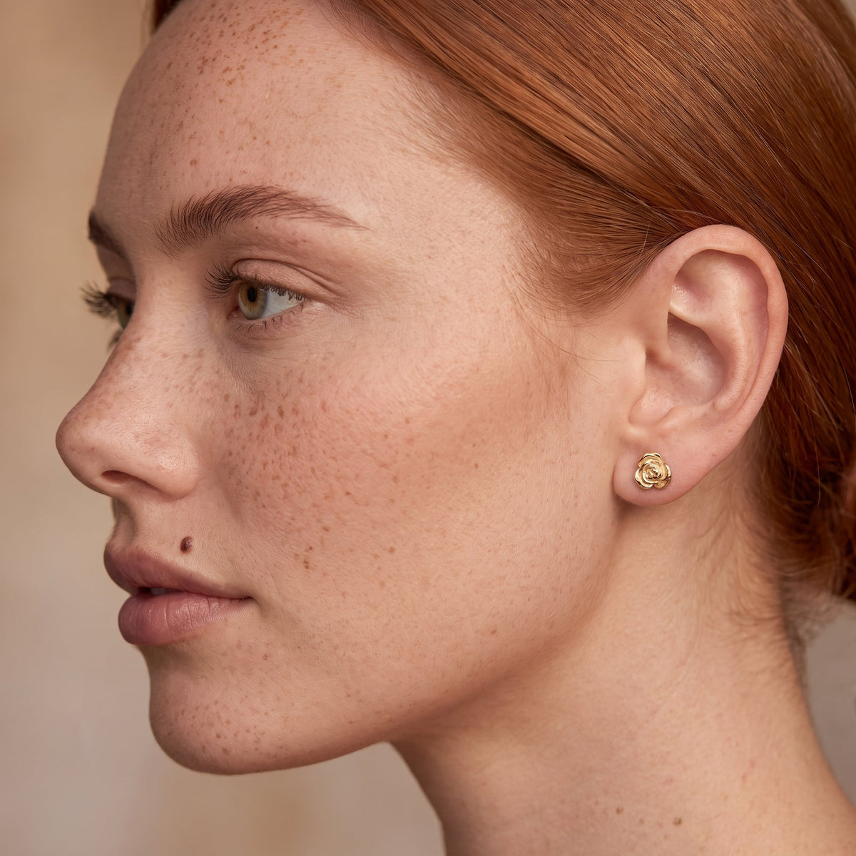 Boucles d’oreilles puces à dos plat en forme de rose