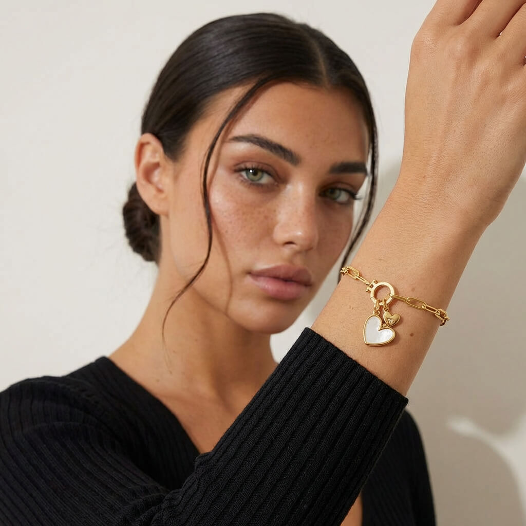 Bracelet à breloque cœur et initiale