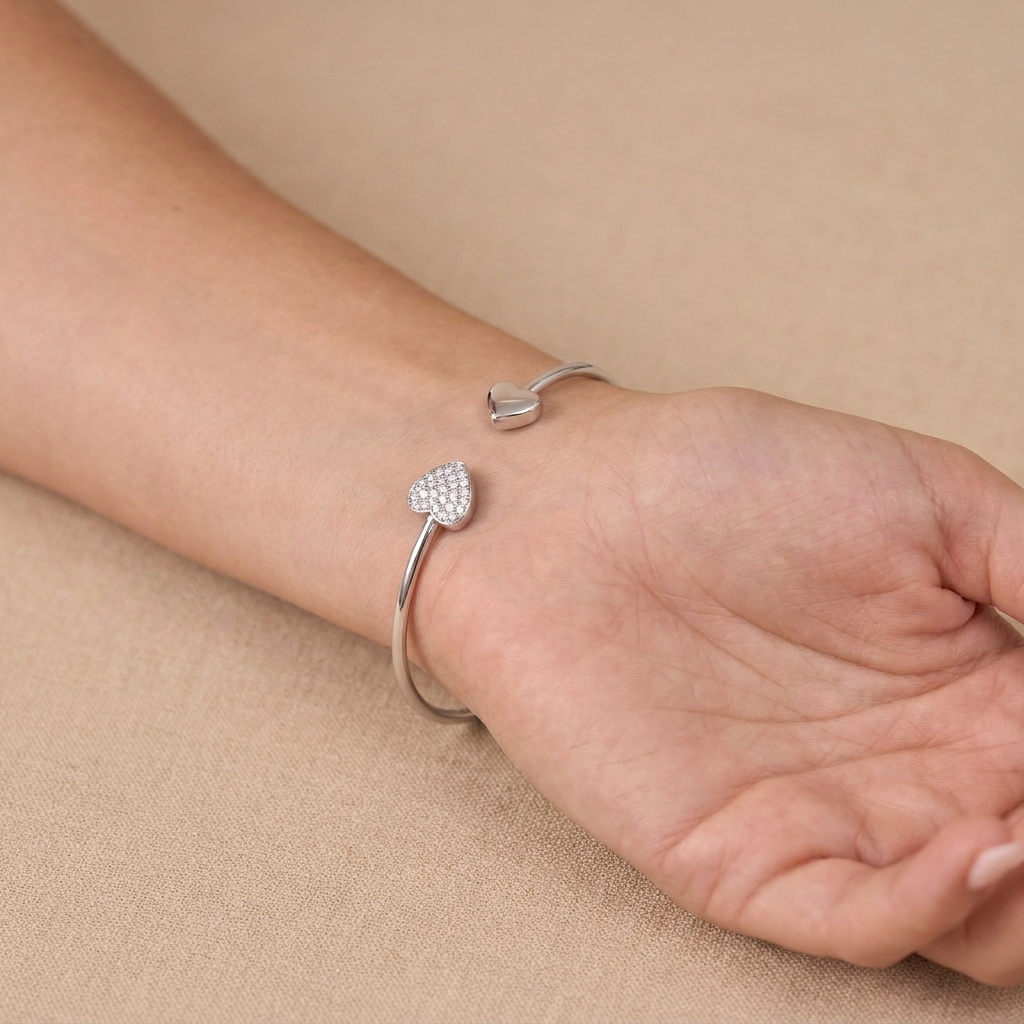 Dainty Cubic Zirconia Bracelet - Silver - close-up