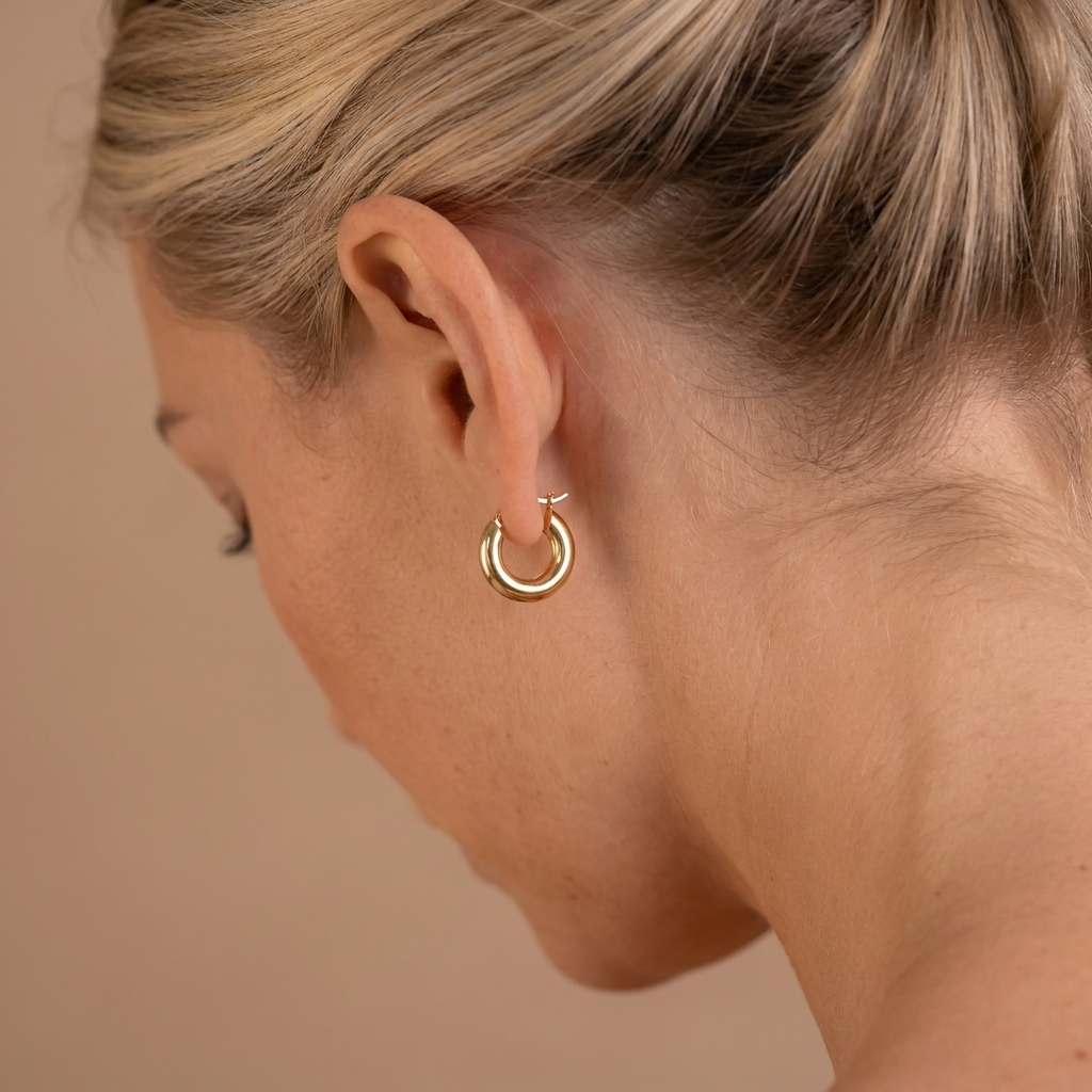 Small Chunky Hoop Earrings - Gold - close-up