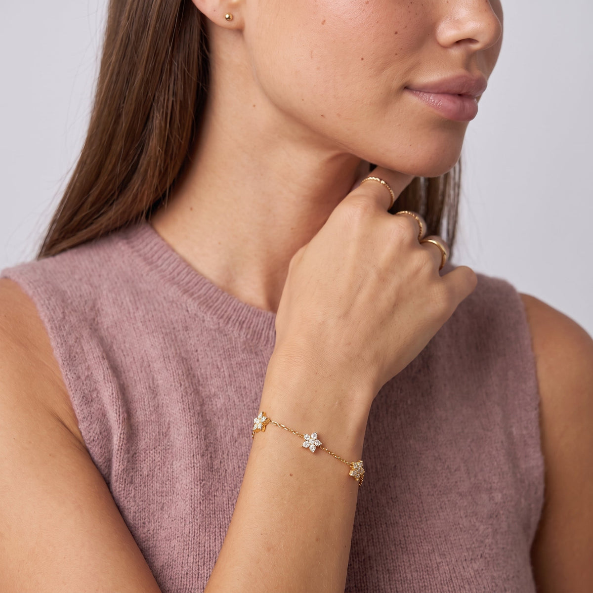 Bracelet chaîne à fleurs en zircons cubiques Mia