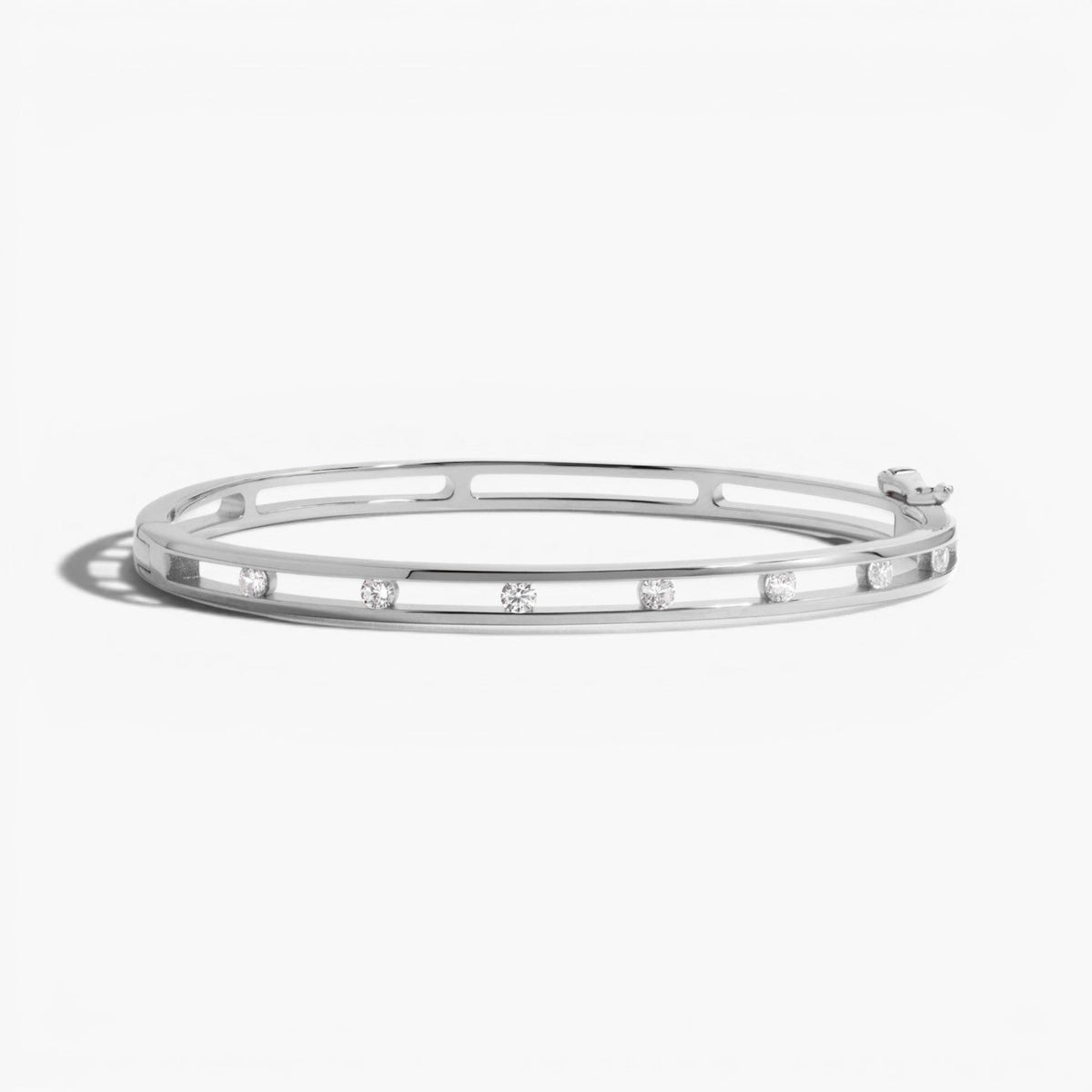 Bracelet jonc élégant serti de pierres