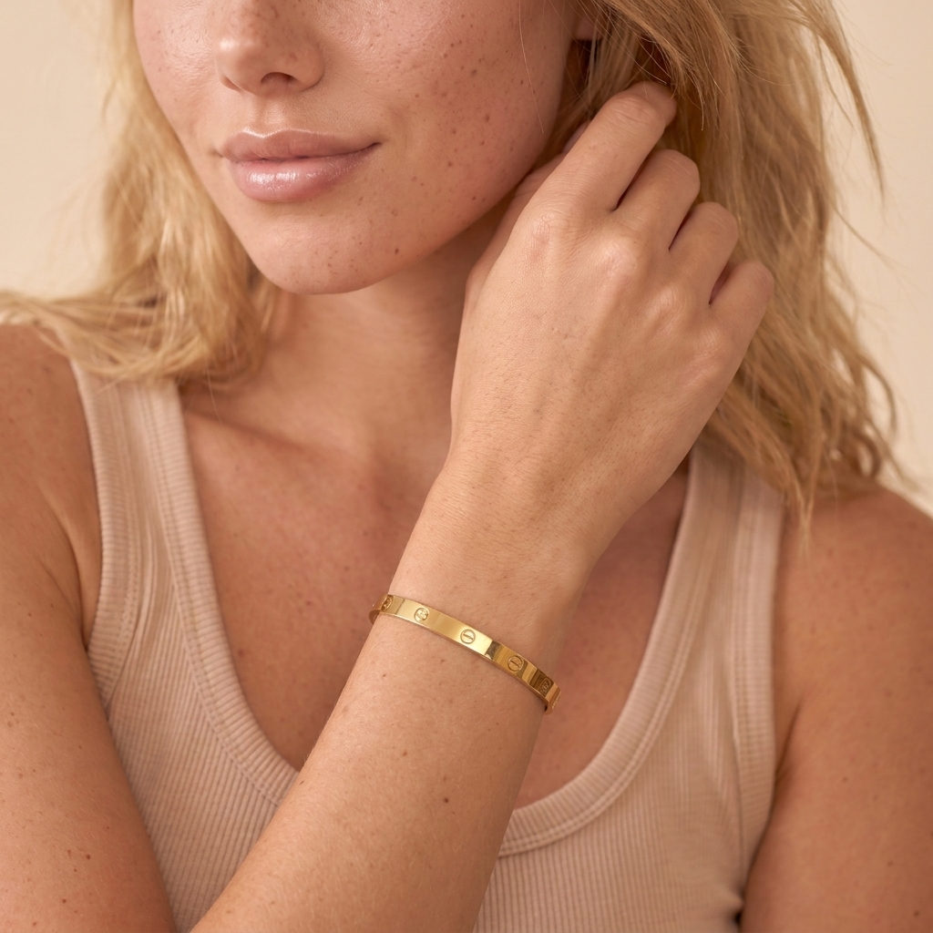 Elise Signature Cuff - Gold - close-up