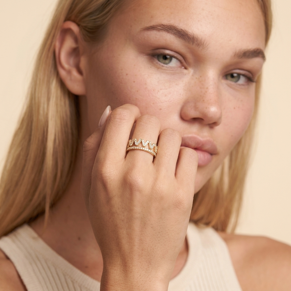 Baguette Cubic Zirconia Stacking Ring - Gold - close-up