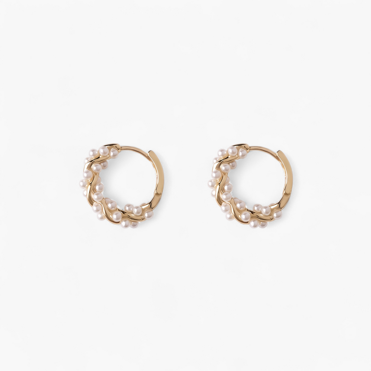 Pearl Wreath Mini Hoop Earrings - Gold